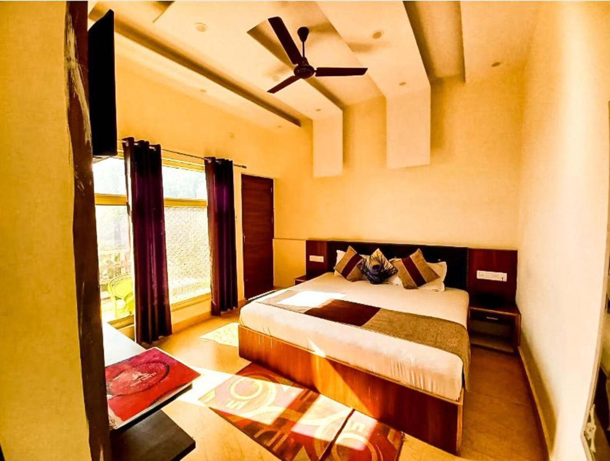 לנסדאון Sunny Pines Resort מראה חיצוני תמונה