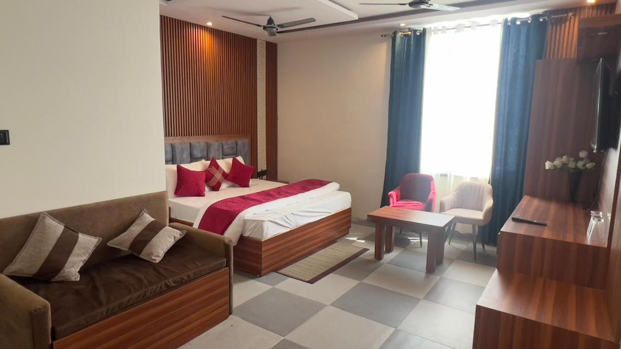 לנסדאון Sunny Pines Resort מראה חיצוני תמונה