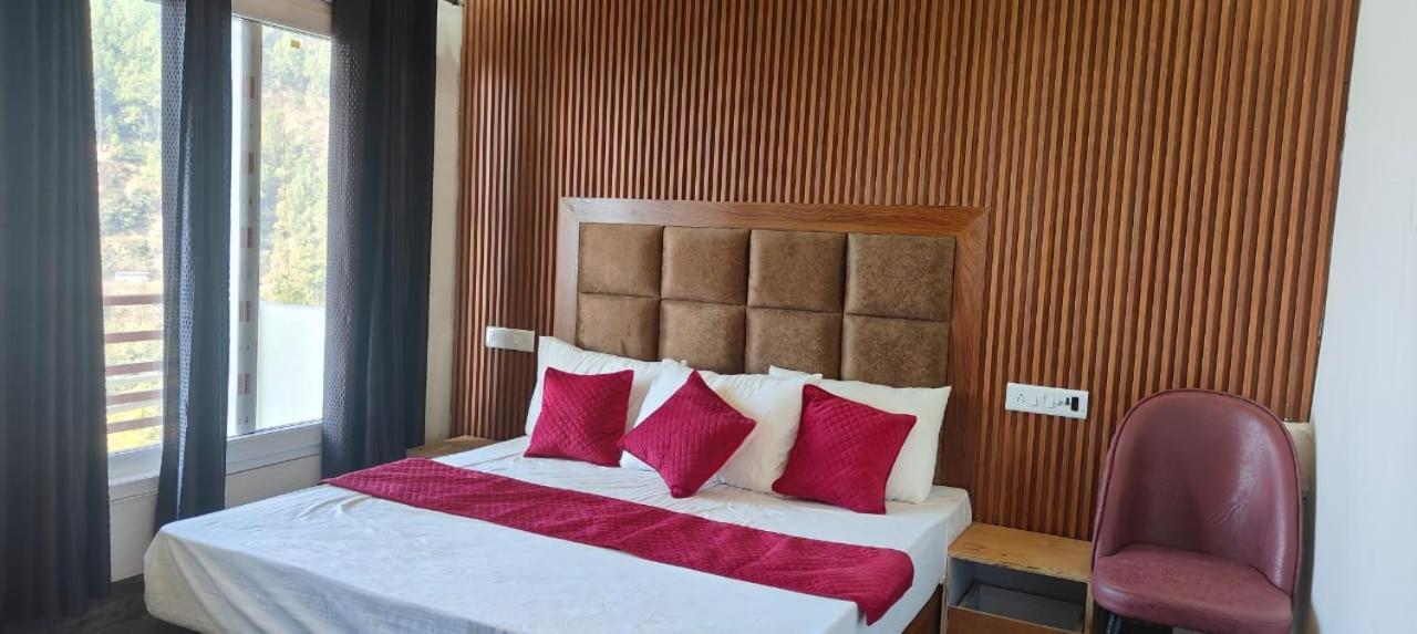 לנסדאון Sunny Pines Resort מראה חיצוני תמונה
